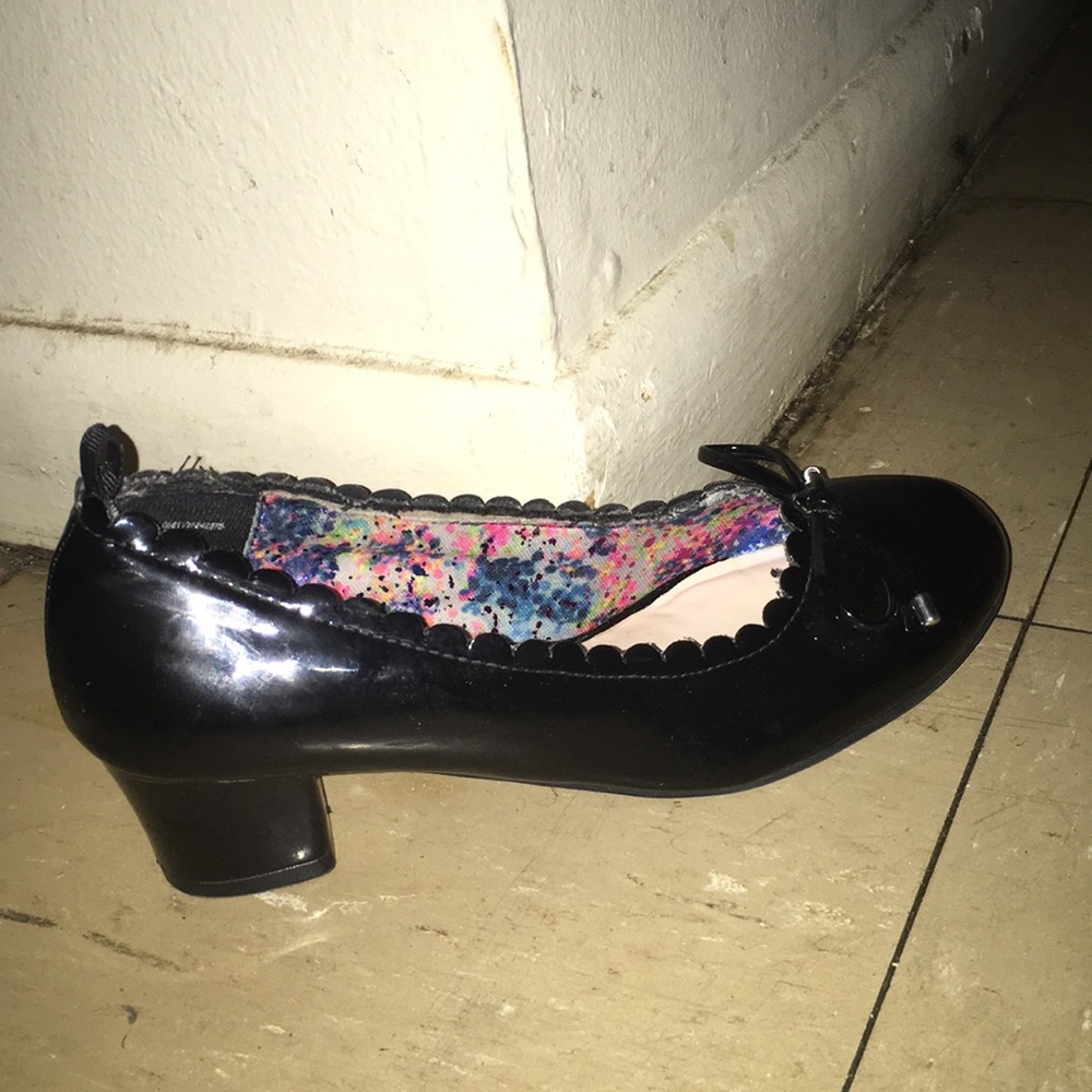 Black heels - Picture 2 of 3